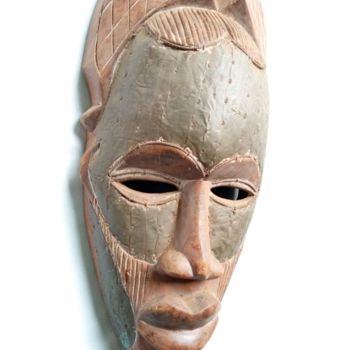Skulptur mit dem Titel "African mask, Tikar…" von Jafeth Moiane, Original-Kunstwerk, Holz