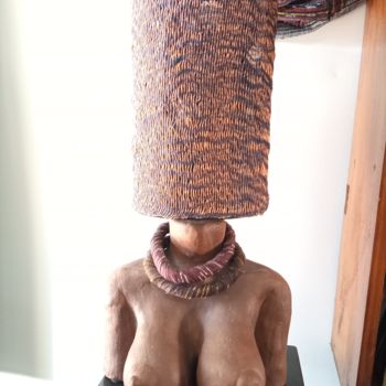 Scultura intitolato "Lampshade,Woman art…" da Jafeth Moiane, Opera d'arte originale, Argilla