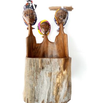 Sculptuur getiteld "Pencil holder, Afri…" door Jafeth Moiane, Origineel Kunstwerk, Hout