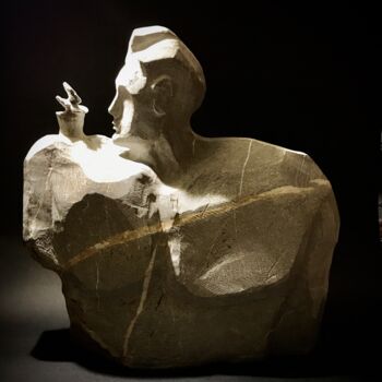 Skulptur mit dem Titel "Care of your flower…" von Mohamadhadi Danesh, Original-Kunstwerk, Stein