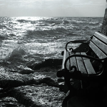 "Sea stills #2" başlıklı Fotoğraf Monochrome Renditions tarafından, Orijinal sanat, Analog Fotoğrafçılık