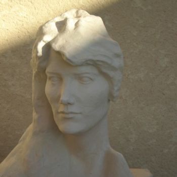 Sculpture titled "Portrait de femme" by Frédérique Montane, Original Artwork, Terra cotta