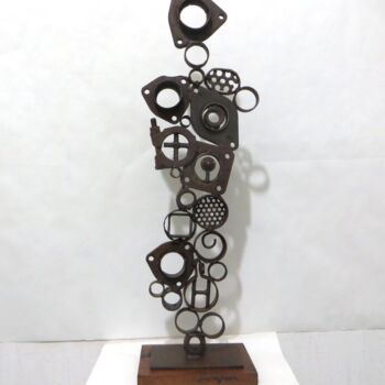 Skulptur mit dem Titel "MISCROCOSMO" von Morgese Giovanni, Original-Kunstwerk, Metalle