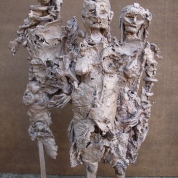 Skulptur mit dem Titel "PETITES ARCHEOLOGIE…" von Michel Moskovtchenko, Original-Kunstwerk, Metalle