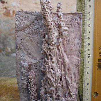 Sculpture titled "STELE ARBRE et MUR…" by Michel Moskovtchenko, Original Artwork, Metals