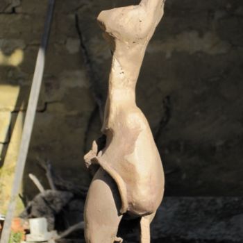 Skulptur mit dem Titel "FEMININE" von Michel Moskovtchenko, Original-Kunstwerk, Metalle