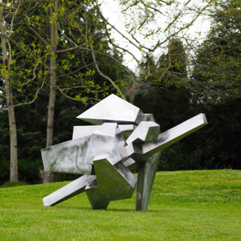 Sculpture titled "Longe sous le trait" by Mpcem, Original Artwork, Metals