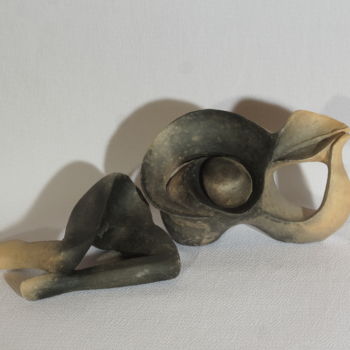 Sculpture titled "Materrnité, en 3 pa…" by Muriel Frier-Gouron, Original Artwork, Ceramics