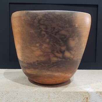 Escultura intitulada "Vase enfumé II" por Muriel Mougeolle, Obras de arte originais, Argila