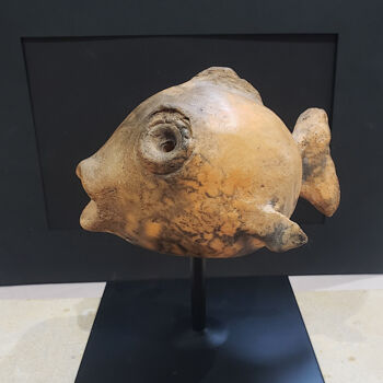 Sculpture titled "Petit poisson Bubul…" by Muriel Mougeolle, Original Artwork, Clay