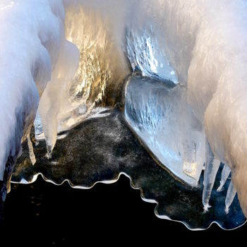 Photographie intitulée "abstraction glacée" par Myriam Wetzstein, Œuvre d'art originale, Photographie numérique Monté sur Au…