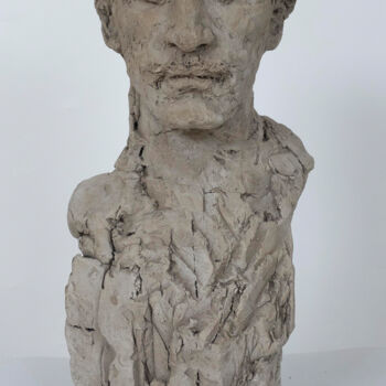 Sculpture intitulée "Louis Pergaud - écr…" par Nacera Kaïnou, Œuvre d'art originale, Terre cuite