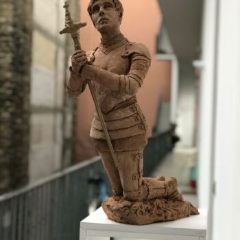 제목이 "Jeanne d'Arc"인 조형물 Nacera Kaïnou로, 원작, 테라코타