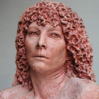 Skulptur mit dem Titel "Marie" von Nacera Kaïnou, Original-Kunstwerk, Terra cotta