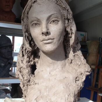 雕塑 标题为“MARIANNE” 由Nacera Kaïnou, 原创艺术品, 兵马俑