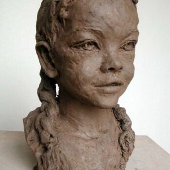Sculptuur getiteld "Fille aux nattes" door Nacera Kaïnou, Origineel Kunstwerk, Terra cotta
