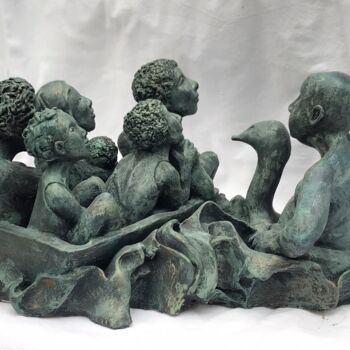 Sculpture titled "Les réfugiés" by Nadya Louafi, Original Artwork, Terra cotta