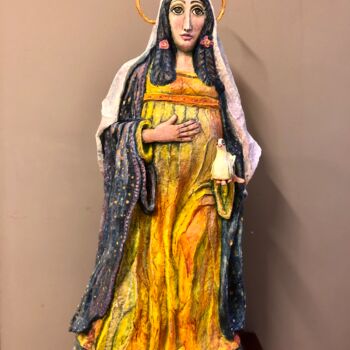 Sculpture intitulée "Madona de la espera…" par Nana De La Rocha, Œuvre d'art originale, Papier mâché