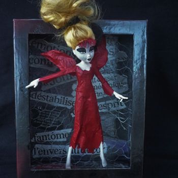 Скульптура под названием "Fée la révolution" - Nancy Cardinal, Подлинное произведение искусства, Мультимедиа