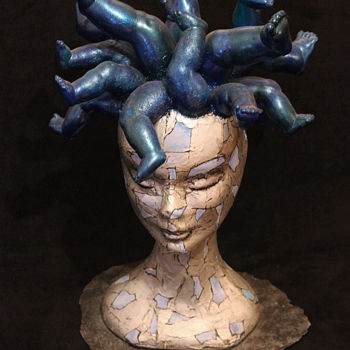 Sculpture titled "Méduse" by Nancy Cardinal, Original Artwork, Mixed Media