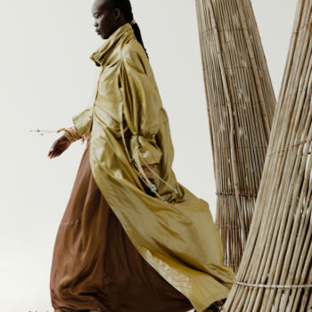 Arte tessile intitolato "100% silk raincoat…" da Nataliya Gross, Opera d'arte originale, Tessuto
