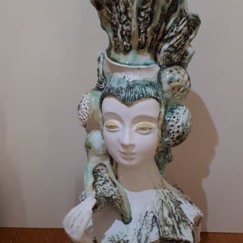 Skulptur mit dem Titel "AquaLady" von Natasha Dikareva, Original-Kunstwerk, Keramik