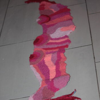 Textile Art titled "Carpet Worm pink.Pa…" by Natasha Korets, Original Artwork, Textile fiber