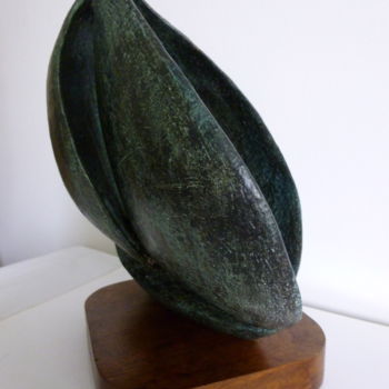 Скульптура под названием "Bateau" - Nr, Подлинное произведение искусства, Терракота