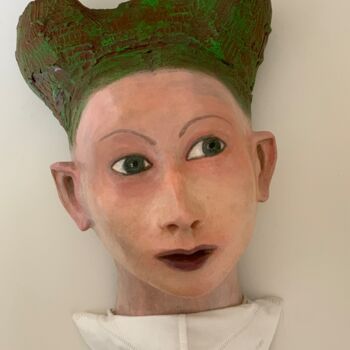Scultura intitolato "Renouveau ?" da Nathalie Rubio-Wietholtz, Opera d'arte originale, Ceramica