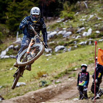 Фотография под названием "rider en suisse" - Nathanael Desmeules, Подлинное произведение искусства, Цифровая фотография