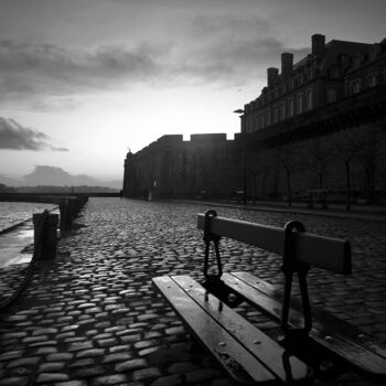 Photographie intitulée "Saint Malo" par Nicolas Dalaudier, Œuvre d'art originale, Photographie numérique Monté sur Châssis e…
