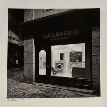 Фотография под названием "Laverie de nuit" - Nicolas Dalaudier, Подлинное произведение искусства, Не манипулируемая фотограф…