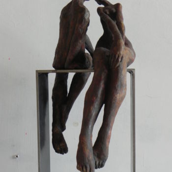 Sculpture titled "Les Amoureux" by Nicola Deux, Original Artwork, Ceramics