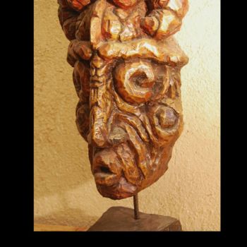 Скульптура под названием "Masque" - Nicolas Bouriot (KRB1), Подлинное произведение искусства, Дерево