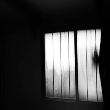 Photography titled "ventana misteriosa,…" by Nicolas Giannatasio, Original Artwork, Digital Photography