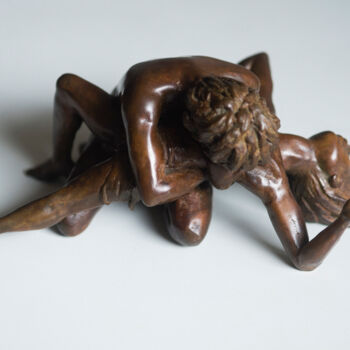 Sculpture titled "Un amour infini" by Nicolas Sevin, Original Artwork, Bronze