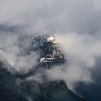 Photography titled "Montagne I" by Nicolas Sorel, Original Artwork, Non Manipulated Photography