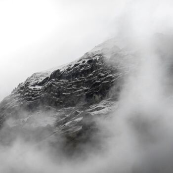 Photographie intitulée "Montagne III" par Nicolas Sorel, Œuvre d'art originale, Photographie non manipulée