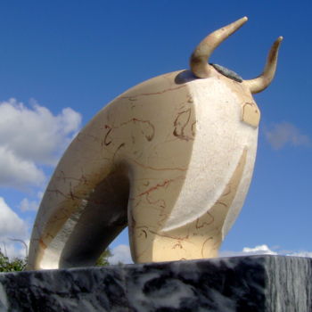Escultura intitulada "Touro IV" por Nicolau Campos, Obras de arte originais, Pedra