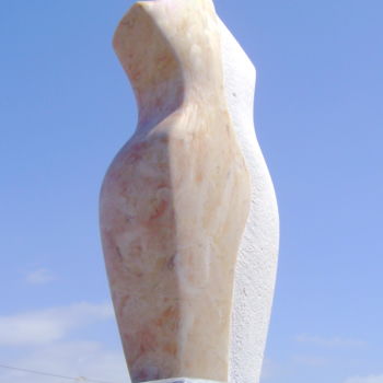 Sculpture titled "Feminino XXV" by Nicolau Campos, Original Artwork, Stone