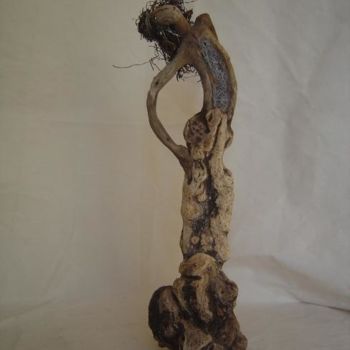 Escultura intitulada "ensorceleuse" por Nicole Agoutin, Obras de arte originais