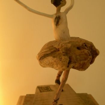 Sculpture intitulée "p1010046-452x800.jpg" par Nicole Agoutin, Œuvre d'art originale