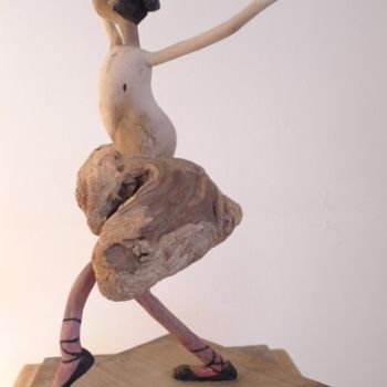 Sculpture intitulée "p1010056-452x800.jpg" par Nicole Agoutin, Œuvre d'art originale