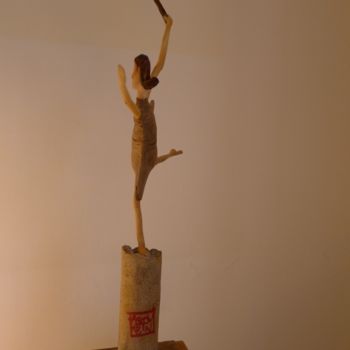 Skulptur mit dem Titel "p1010806-585x800.jpg" von Nicole Agoutin, Original-Kunstwerk