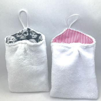 设计 标题为“Mini-gants à démaqu…” 由Un Monde Nomade, 原创艺术品, 饰品