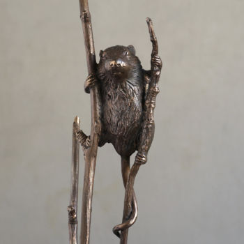 Sculptuur getiteld "Mouse on branches" door Nikolai Shatalov, Origineel Kunstwerk, Bronzen