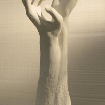 Скульптура под названием "Women's hands" - George Nikonov, Подлинное произведение искусства