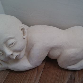 Skulptur mit dem Titel "Bébé" von Chrysanthou, Original-Kunstwerk