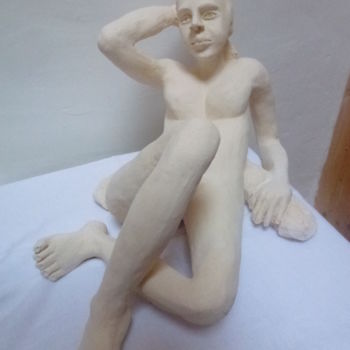 Escultura intitulada "Jeune fille nue all…" por Chrysanthou, Obras de arte originais, Argila