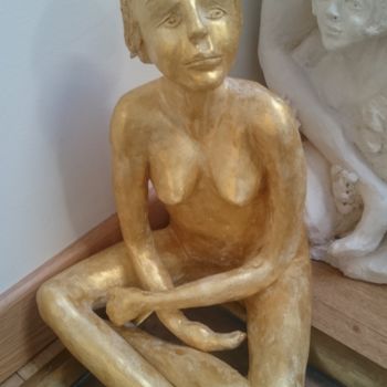 Sculpture intitulée "Patou pose nue (mod…" par Chrysanthou, Œuvre d'art originale, Argile